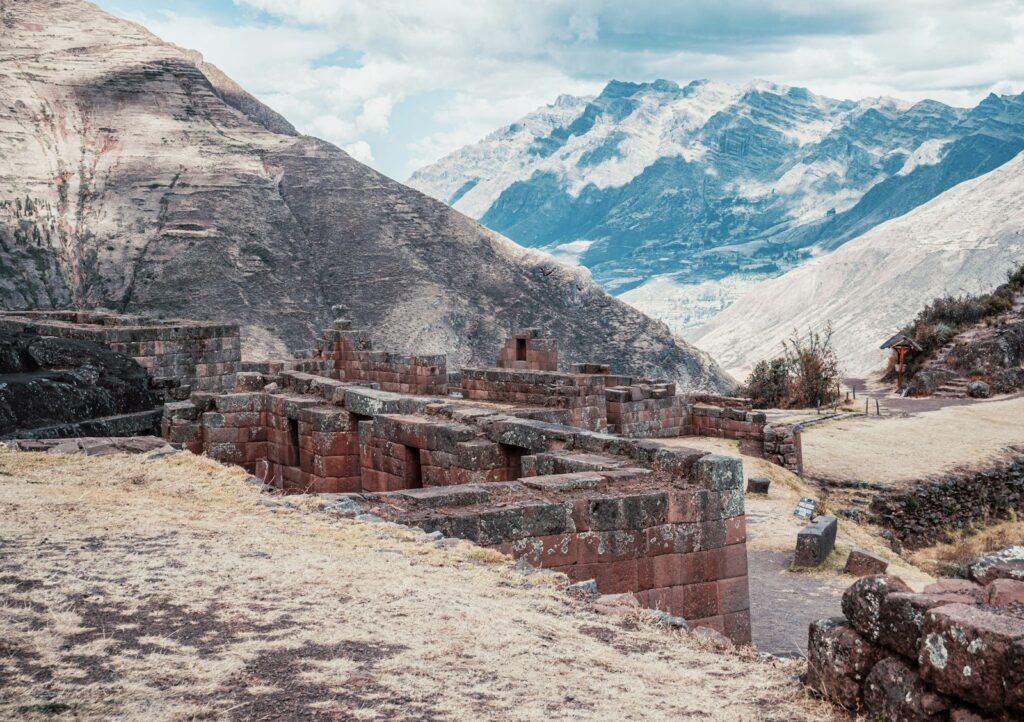 the ruins of an ancient city in the mountains